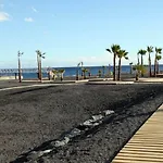 Apartbeach アパート *